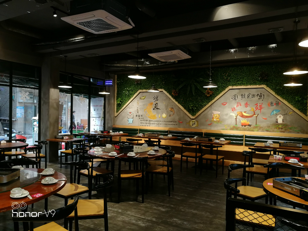 重慶絕味烤活魚-餐廳裝修-深圳裝修