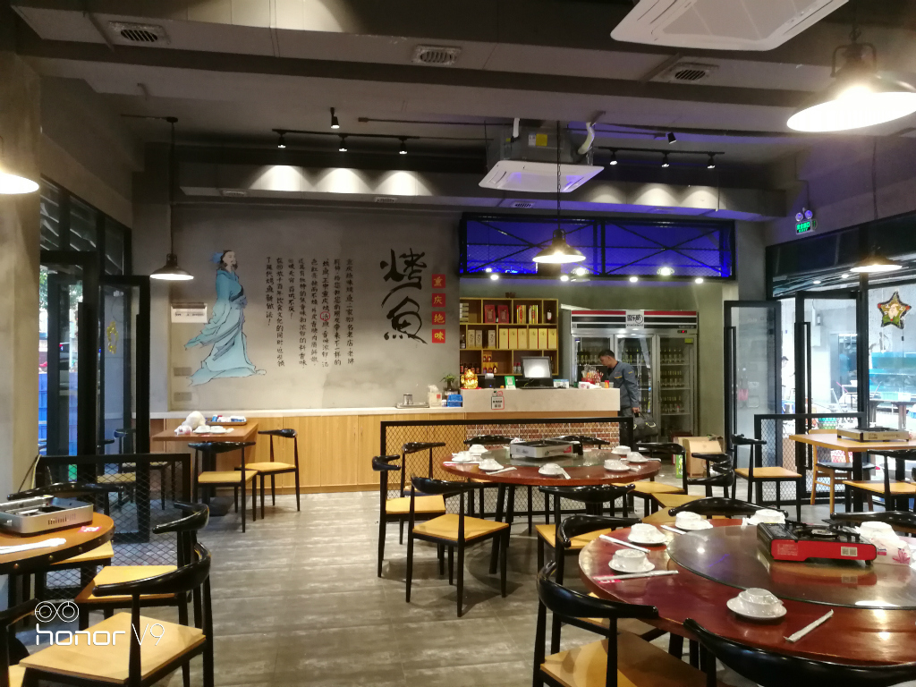重慶絕味烤活魚-餐廳裝修-深圳裝修